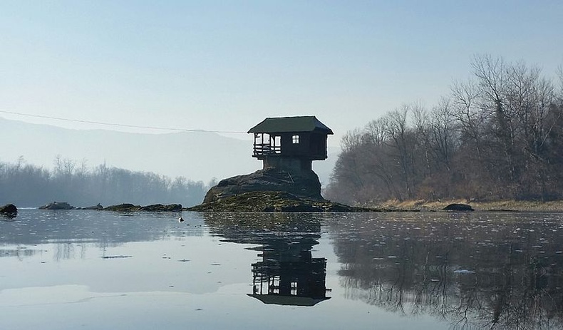 Drina River House