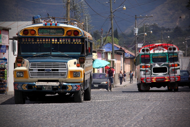 Chicken Bus z Gwatemali
