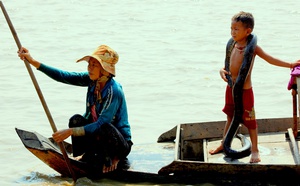 Chong Kneas - pływająca wioska w Kambodzy